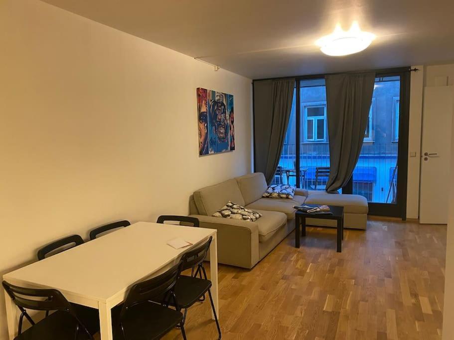 Leilighet Midt I Oslo Sentrum 2 Soverom Og Stue Bagian luar foto